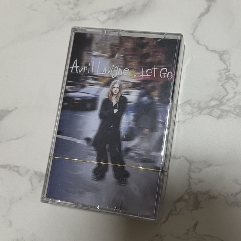 Avril Lavigne Let Go, Cancione - Audio Music Lollipop reseña y precio